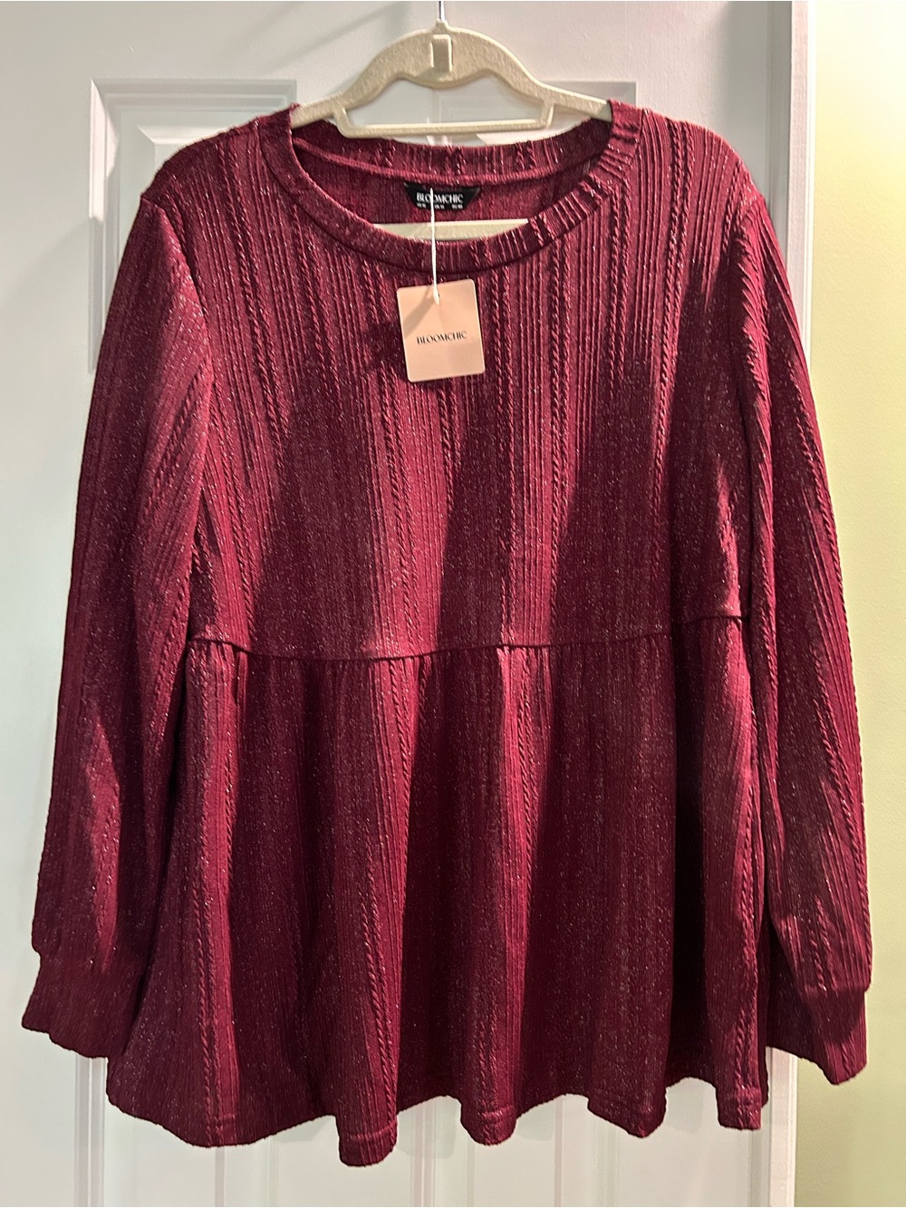 NWT BloomChic - Glitter Knit Swing Top - Size 10